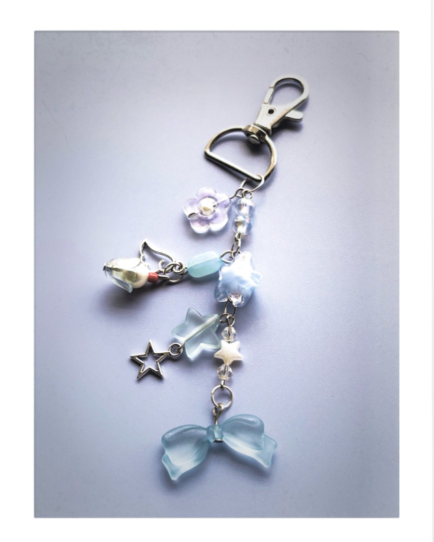 Dreamy Celestial Blue Bow & Star Acrylic Beaded Keychain